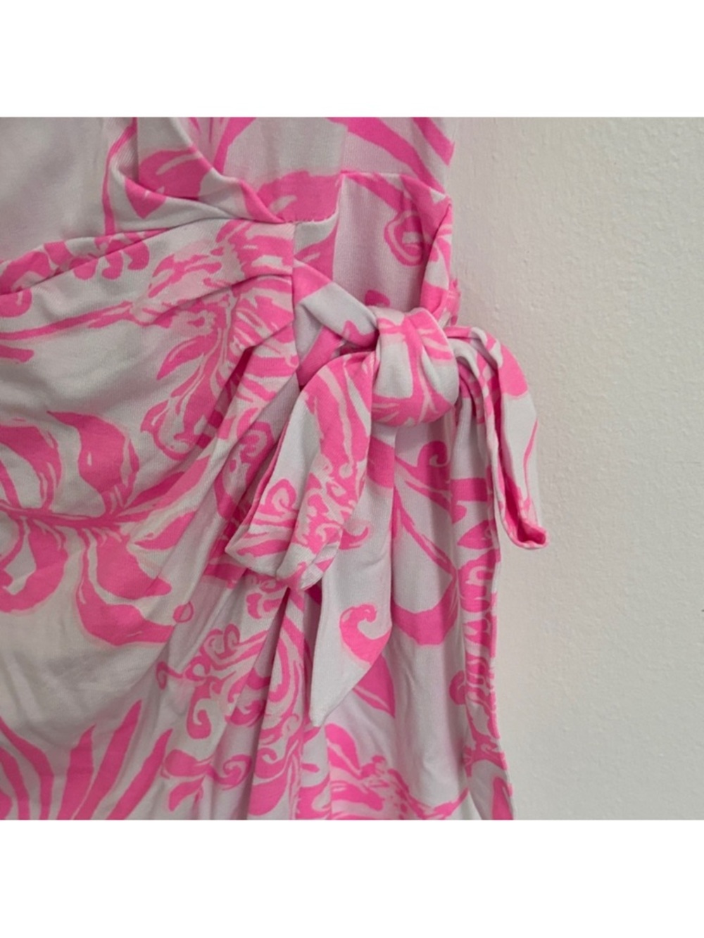 Lilly Pulitzer White Dress with Hot Pink Tropical Print and Side Tie - Picture 3 of 3